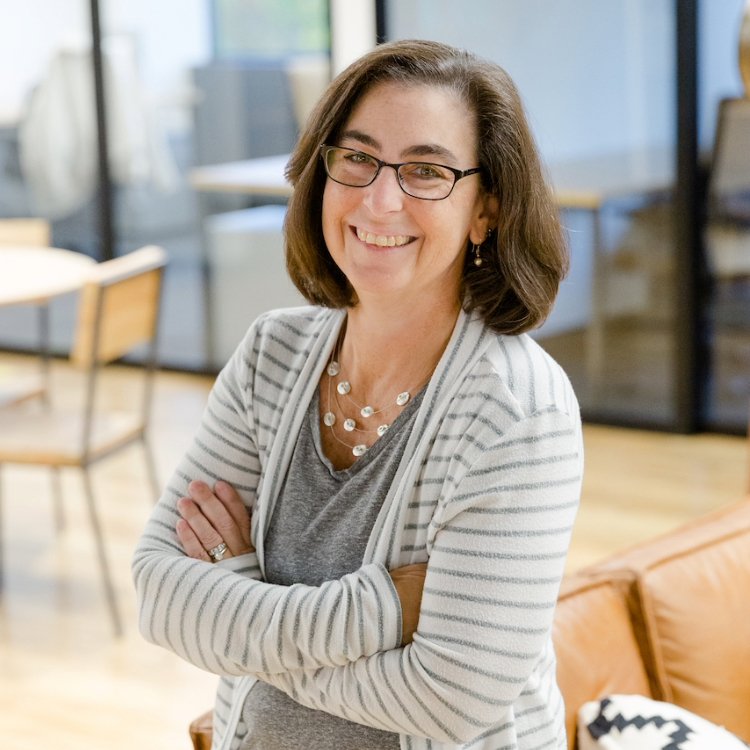 MarcieGiannattasio_WeBoMediaandConsulting_Square